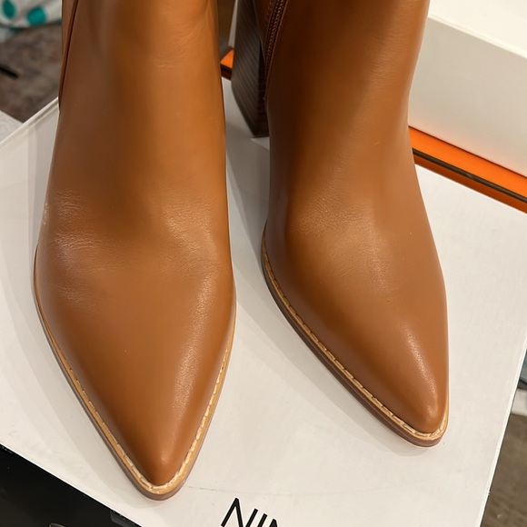 Birds Block Heel Booties in Caramel Sz 11 - BNIB!! - Picture 6 of 10